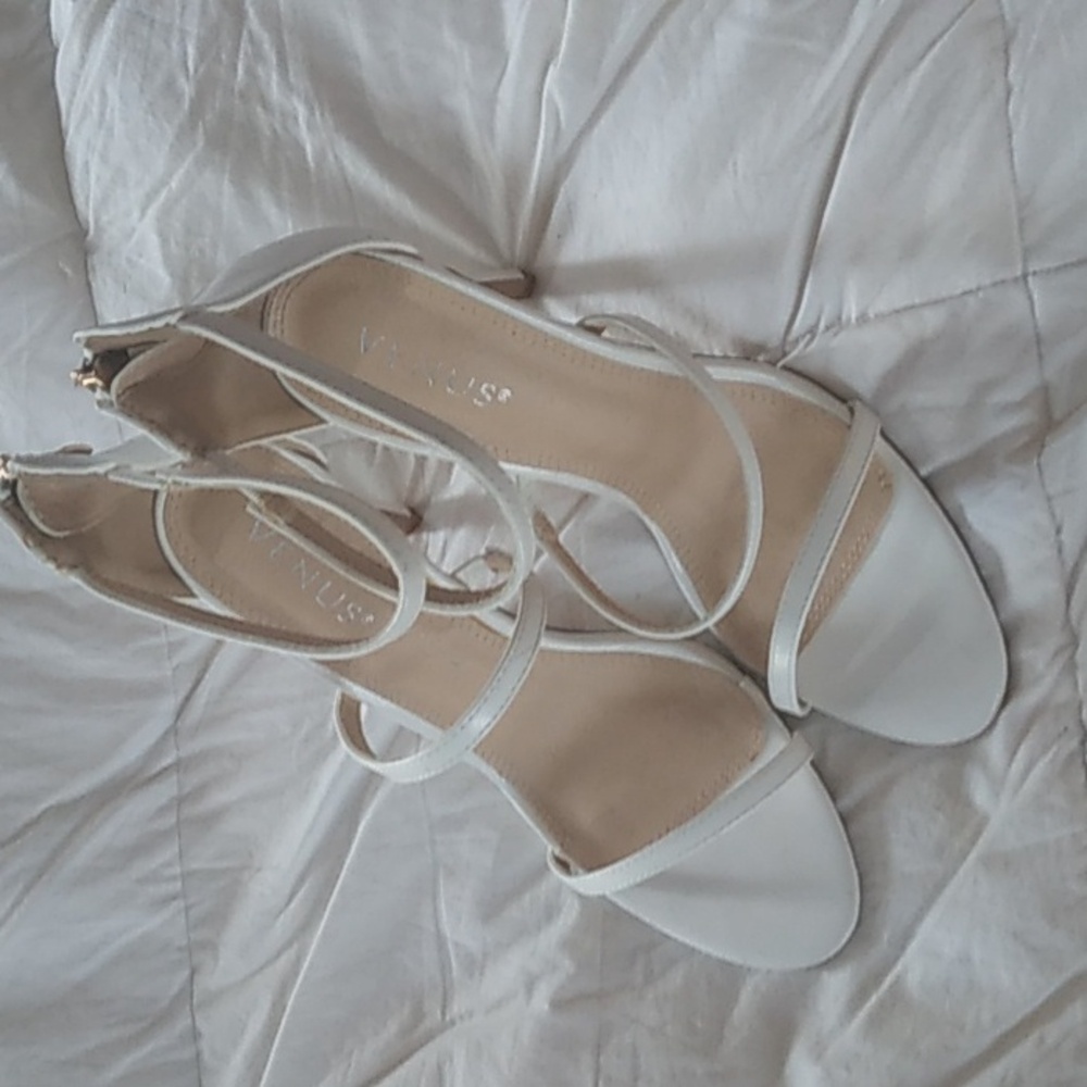Venus white high heel stiletto strappy sandals sz 10 w/ box - Picture 2 of 7